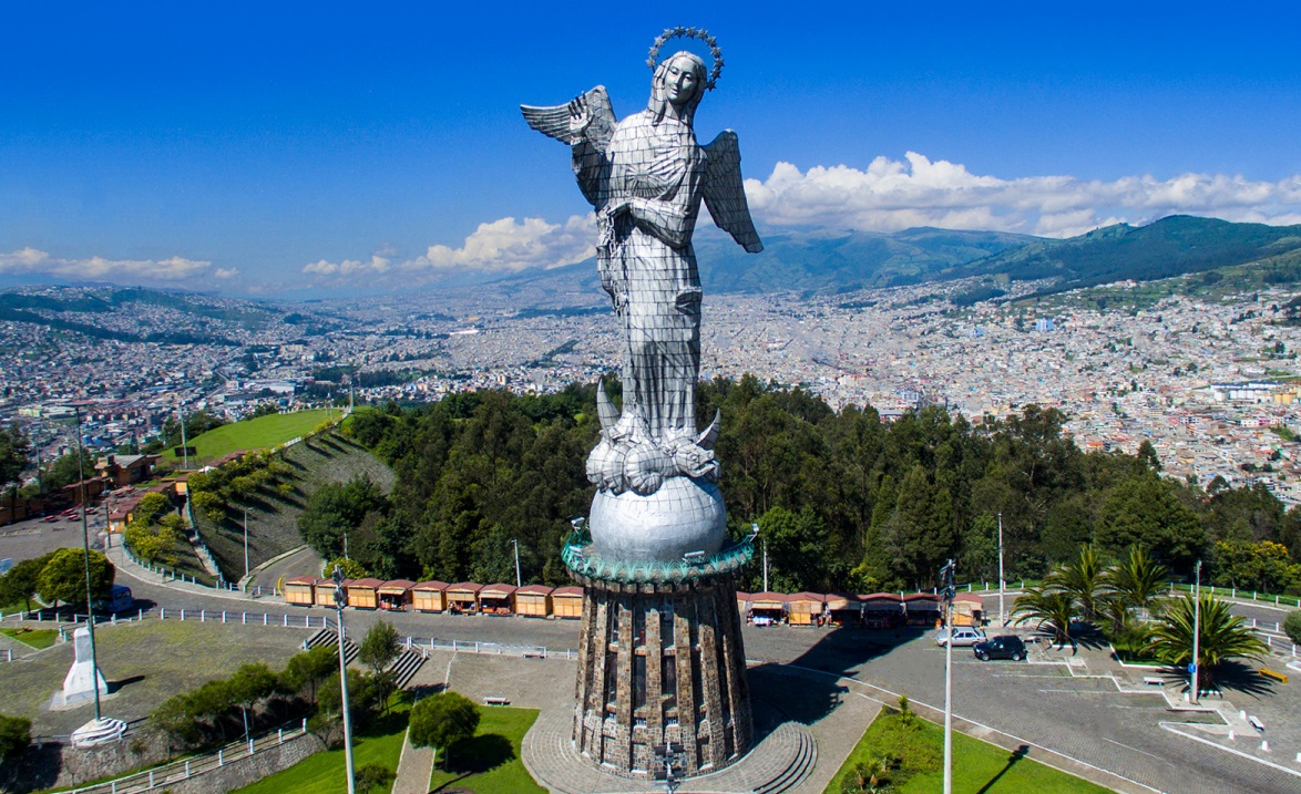 El Panecillo en Quito